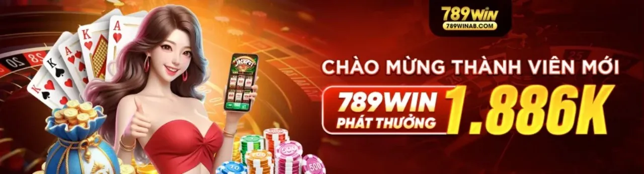 Người phụ nữ vui vẻ với giao dịch rút tiền 68win thành công